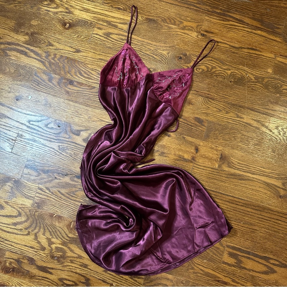 Secret Treasures Burgundy Slip Dress with Velvet Bust